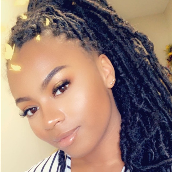 dlasianicole